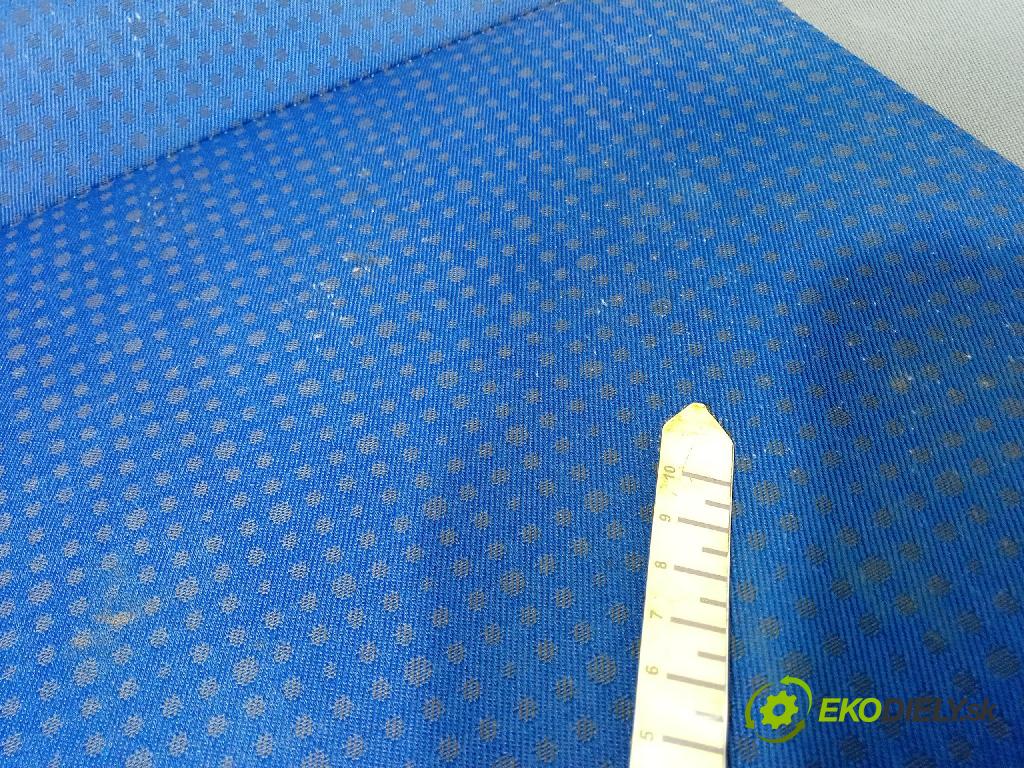 Volkswagen Caddy life 2008 Sedačka zadný 01