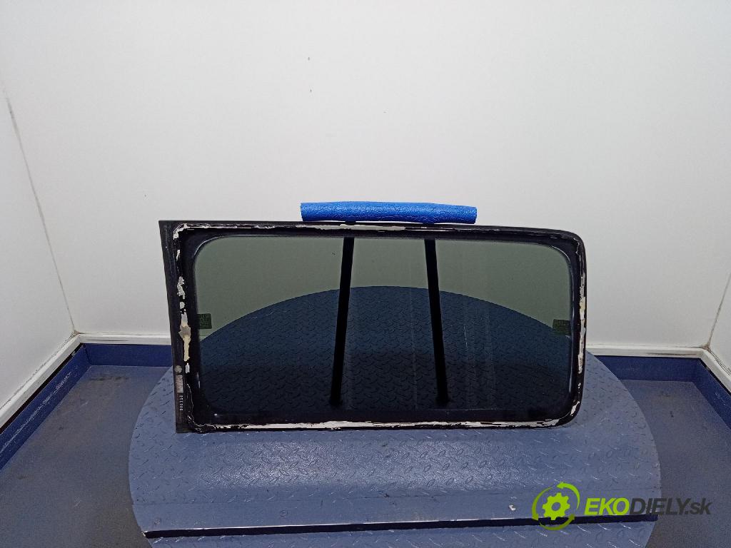 Volkswagen Caddy life 2008 sklo Karoséria: zad 01