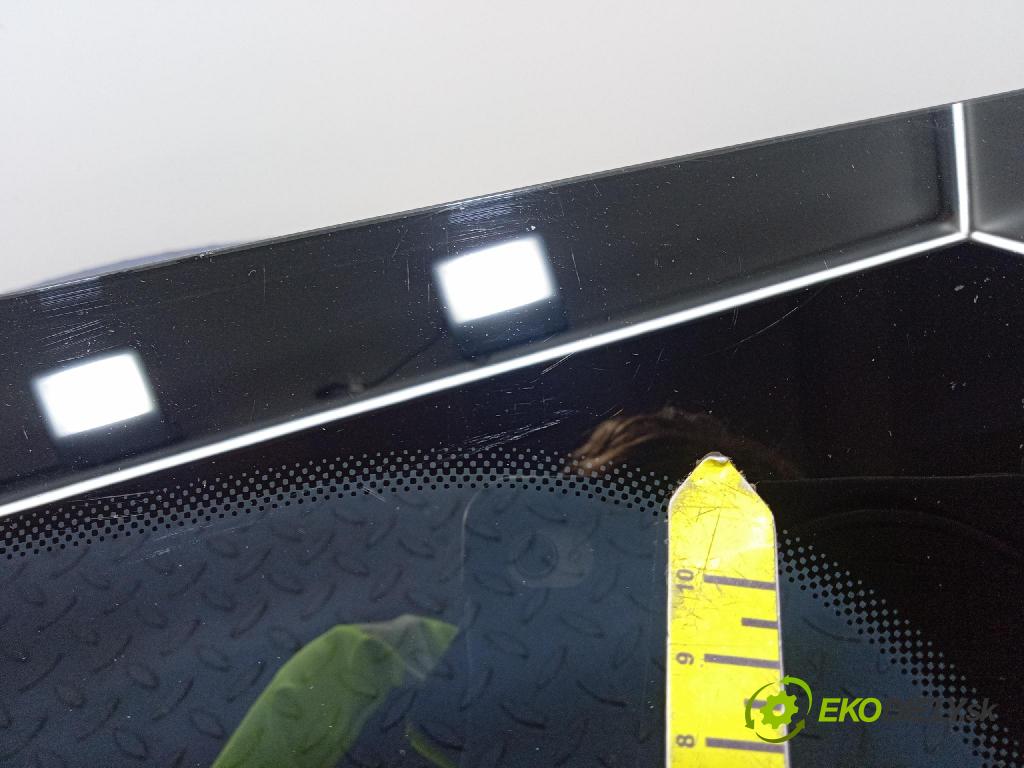 Volkswagen Caddy life 2008 sklo Karoséria: zad 01