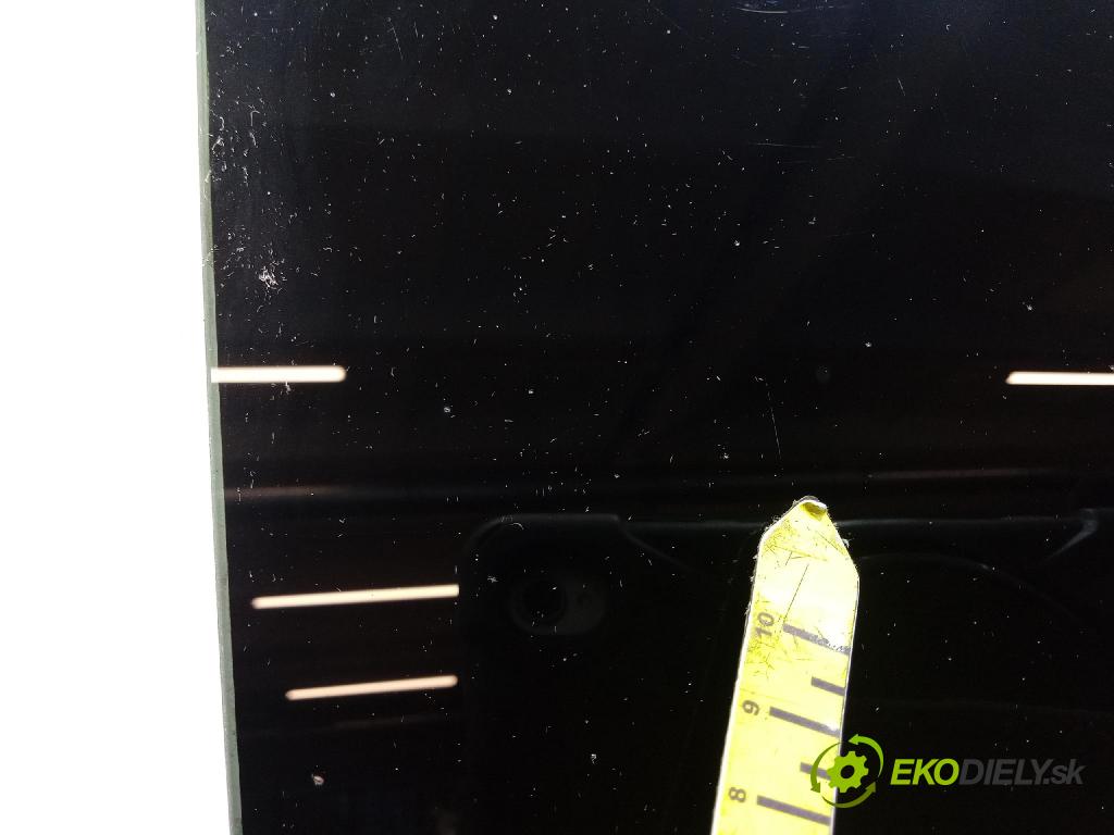 Volkswagen Caddy life 2008 sklo dvere zad Prava: 01
