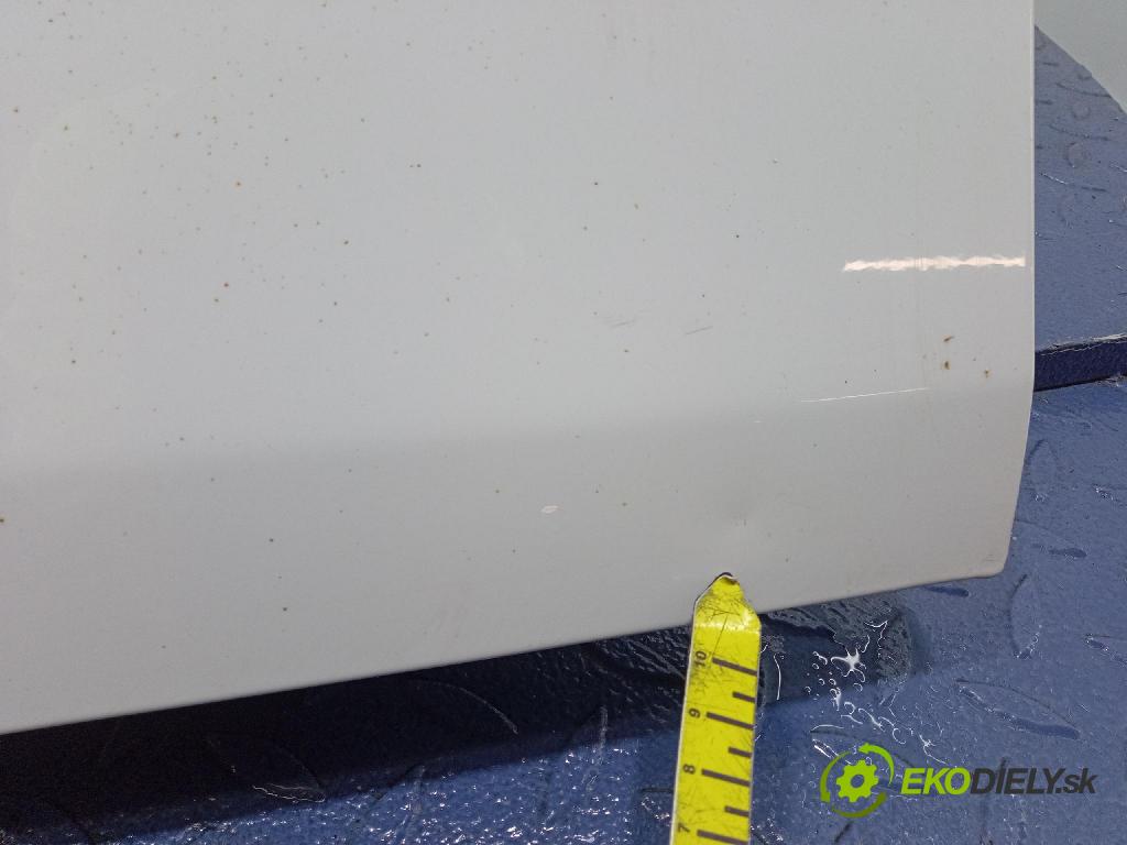 Volkswagen Caddy life 2008 dvere zad Vľavo: 01