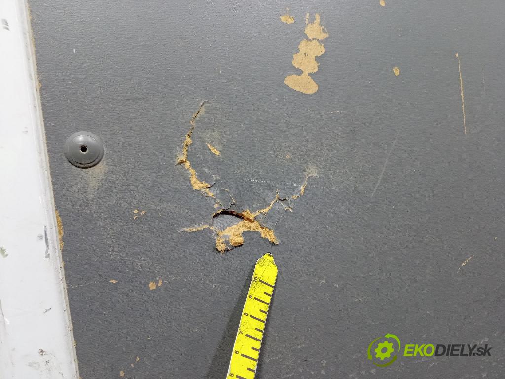 Volkswagen Caddy life 2008 dvere zad Vľavo: 01