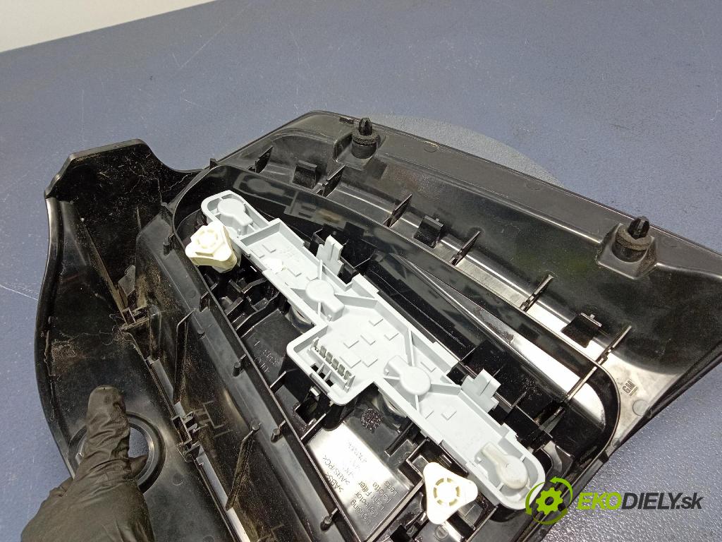 Opel Zafira 2006 svetlo / reflektor zad ľavá Vonkajsia: 24451841