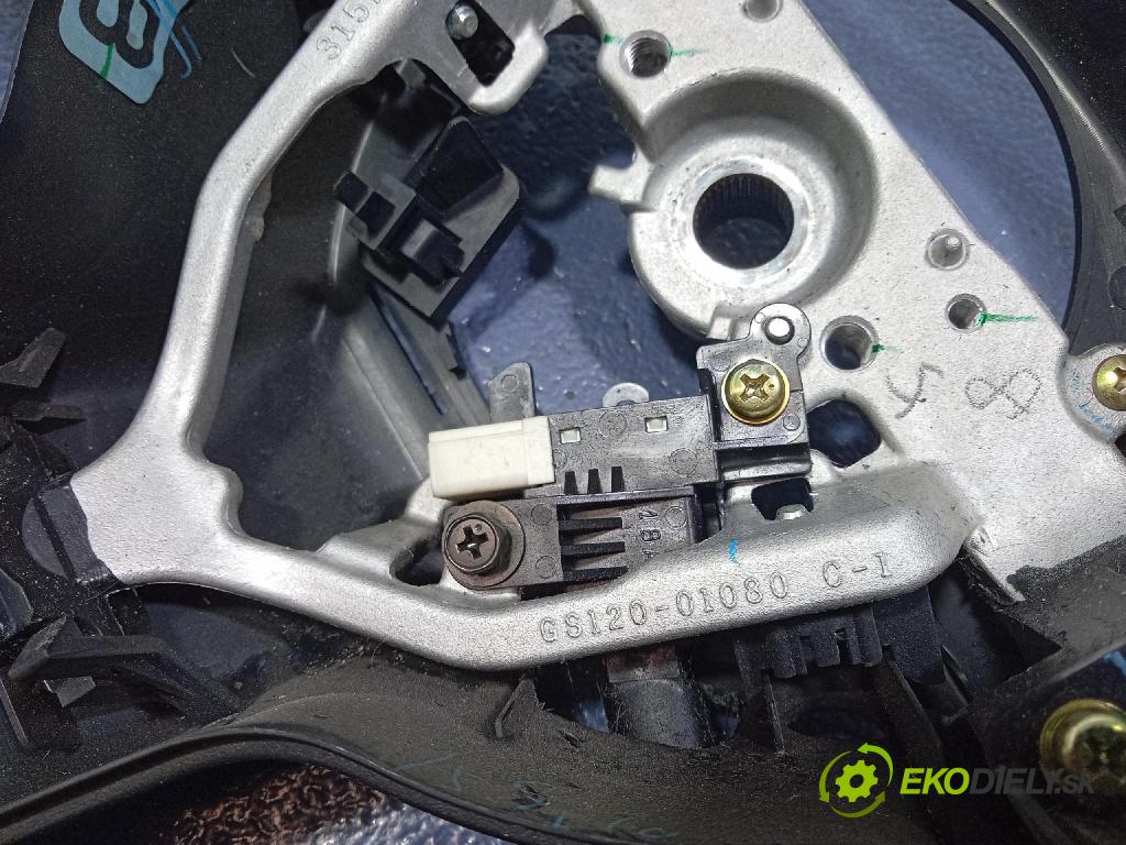 Toyota Rav4 2004 volant GS120-01080