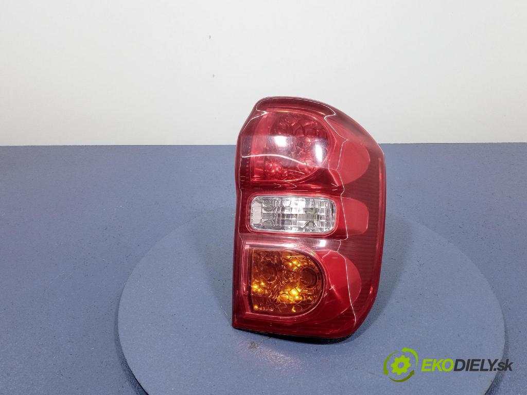 Toyota Rav4 2004 svetlo / reflektor zad Prava: Vonkajsia: 42-32