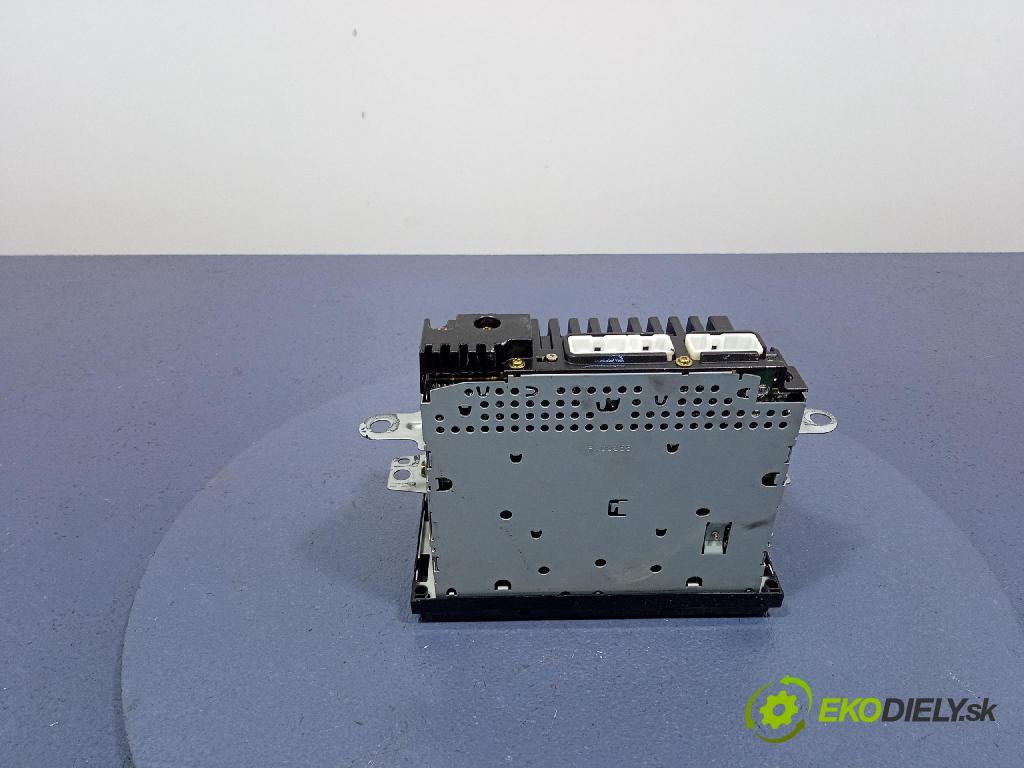 Toyota Rav4 2004 Radio I Navigácia: 86120-42130