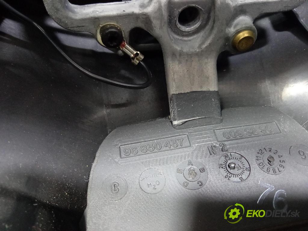 Citroen C3 picasso 2009 volant 96830437