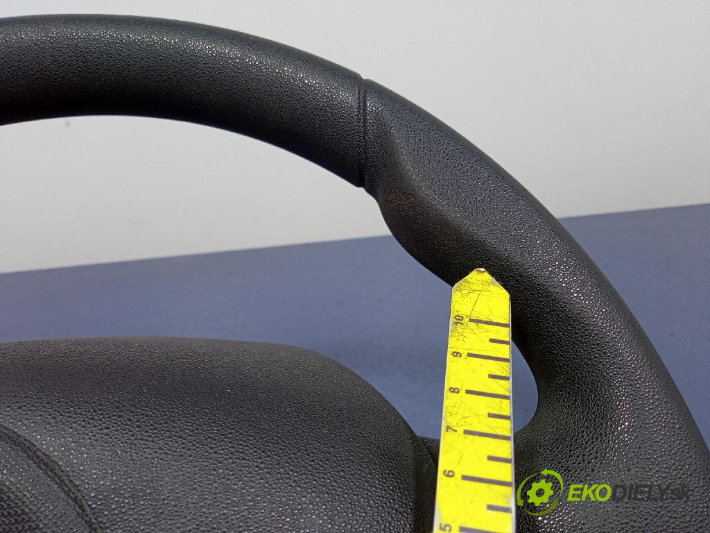 Citroen C3 picasso 2009 volant 96830437