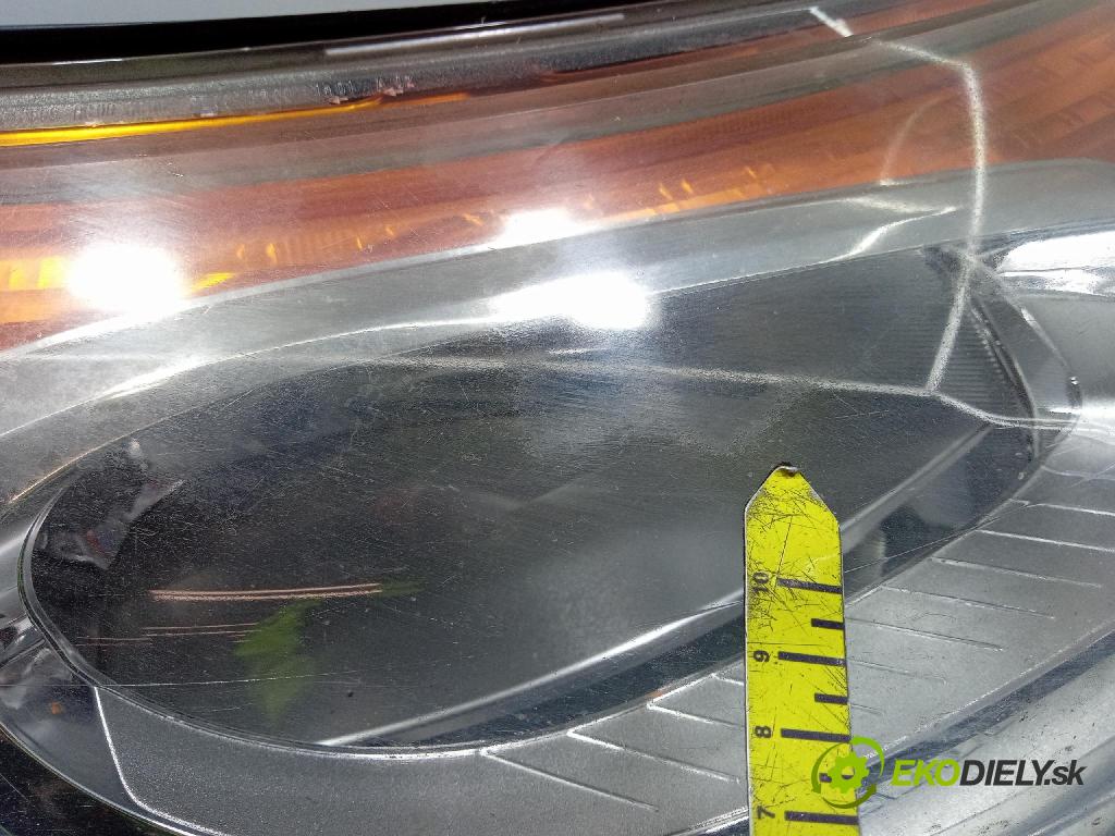 Citroen C3 picasso 2009 Reflektor: v pravo: 9681806180