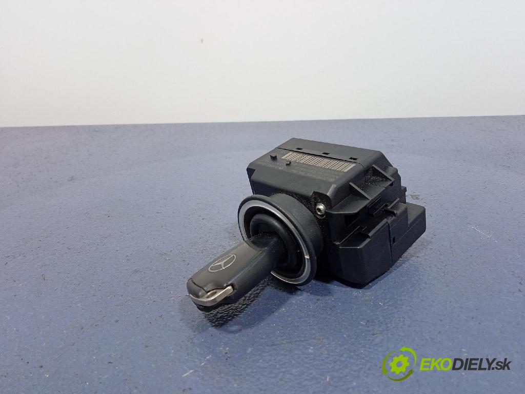 Mercedes-benz C 220 cdi 2002 Spínač zapaľovania: 2095450508