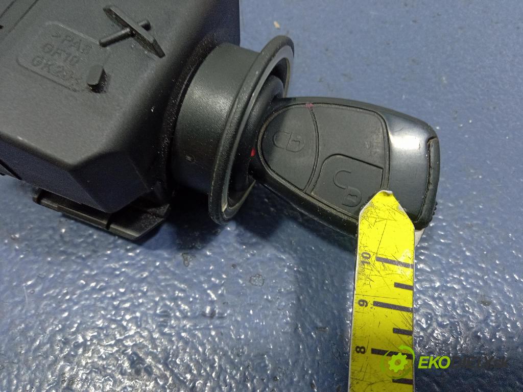 Mercedes-benz C 220 cdi 2002 Spínač zapaľovania: 2095450508