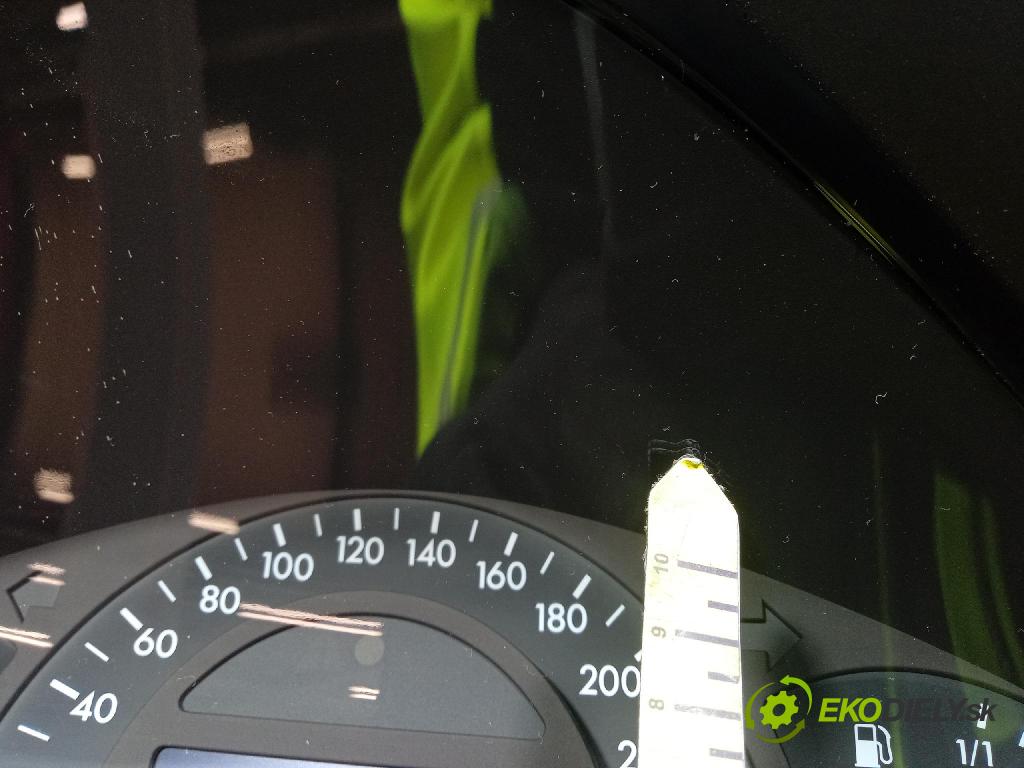 Mercedes-benz C 220 cdi 2002 prístrojovka/ budíky A2035401347