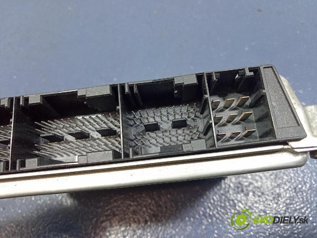 Mercedes-benz C 220 cdi 2002 riadiaca jednotka Motor: A0001536979