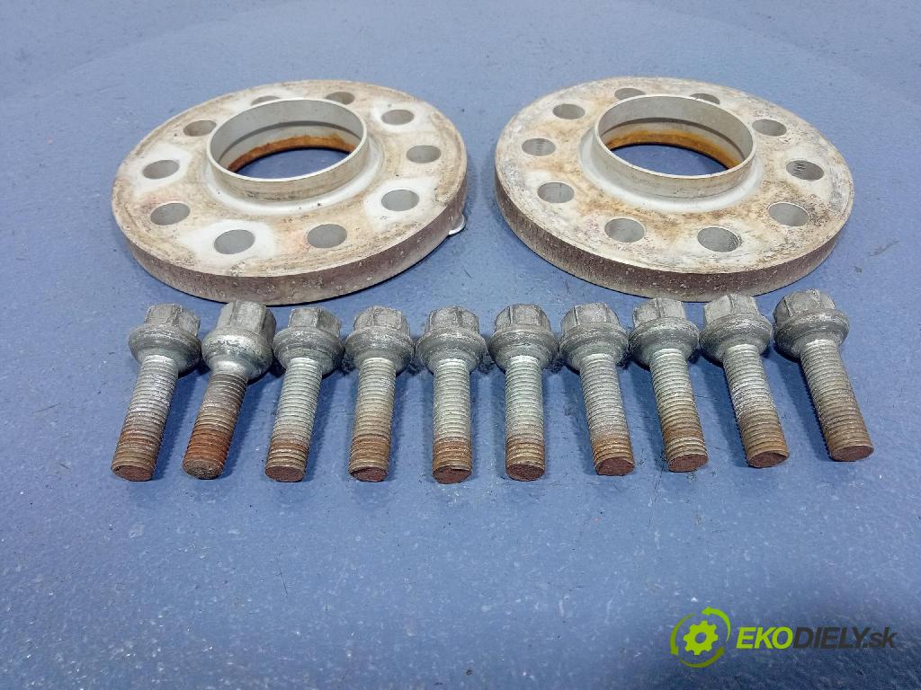 Mercedes C-klasa 2002 skrutka Do Kolesá: KBA 90975