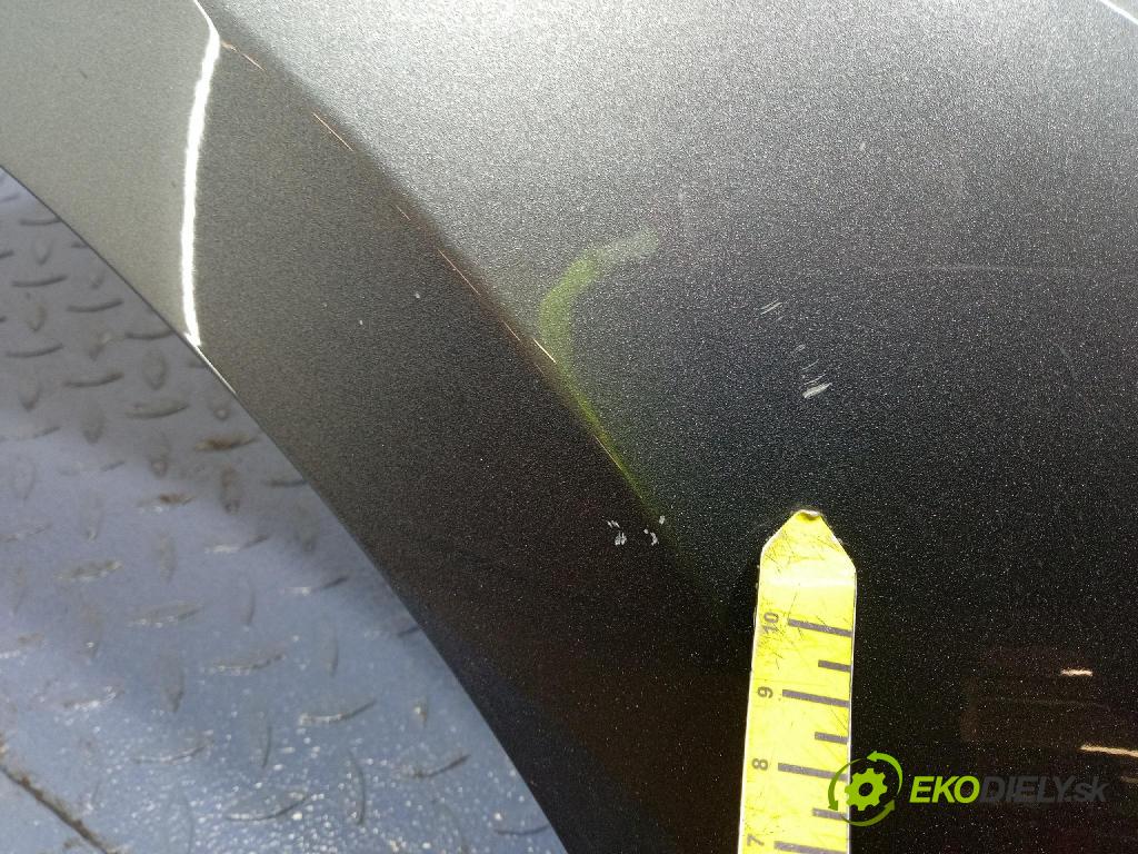 Renault Clio 0 blatník Predné v pravo: