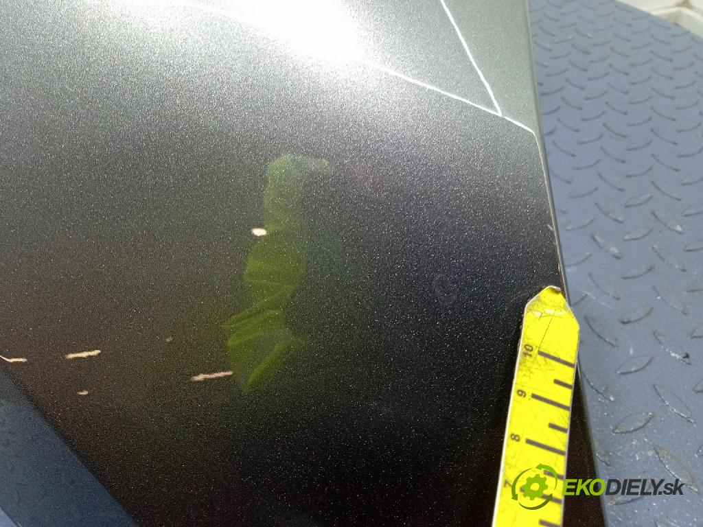 Renault Clio 0 blatník Predné v pravo: