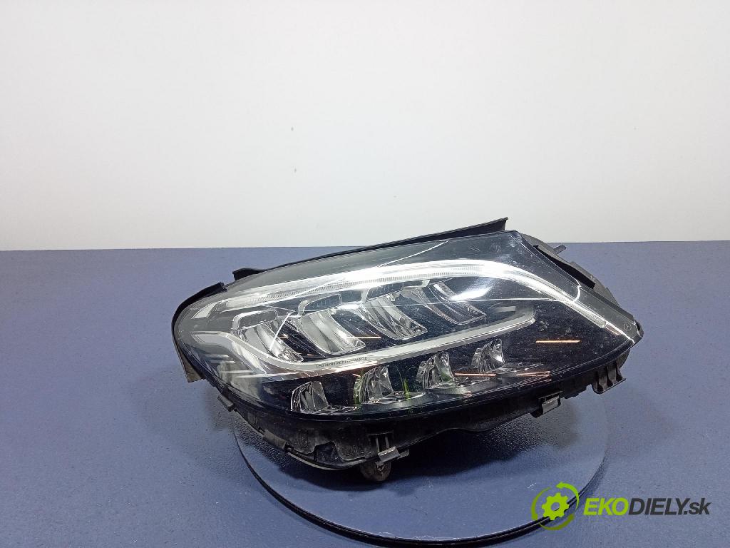 Mercedes C-klasa 0 Reflektor: v pravo:
