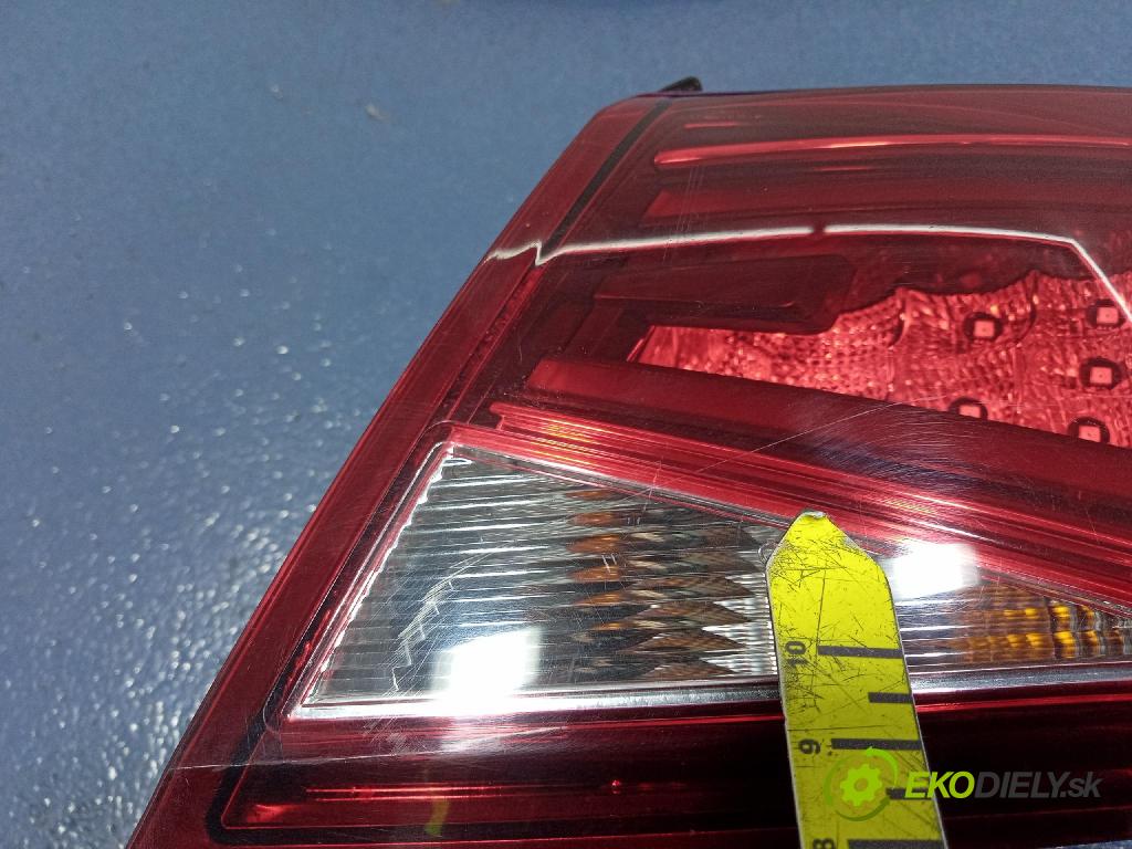 Seat Leon 0 svetlo / reflektor zad Prava: Vonkajsia: