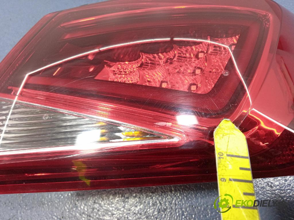 Seat Leon 0 svetlo / reflektor zad Prava: Vonkajsia: