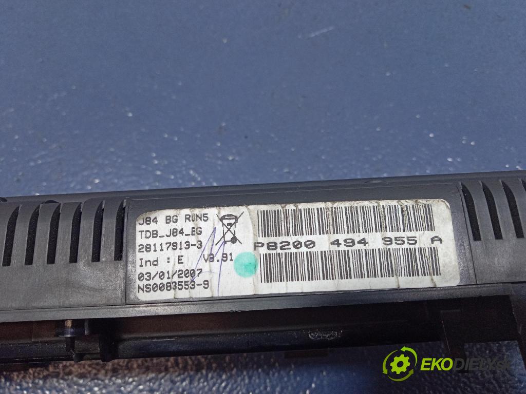 Renault Scenic 2007 prístrojovka/ budíky P8200494955A