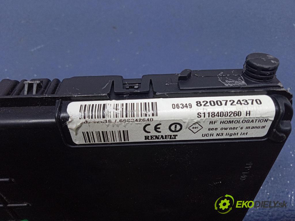 Renault Scenic 2007 riadiaca jednotka Komfortu 8200724370