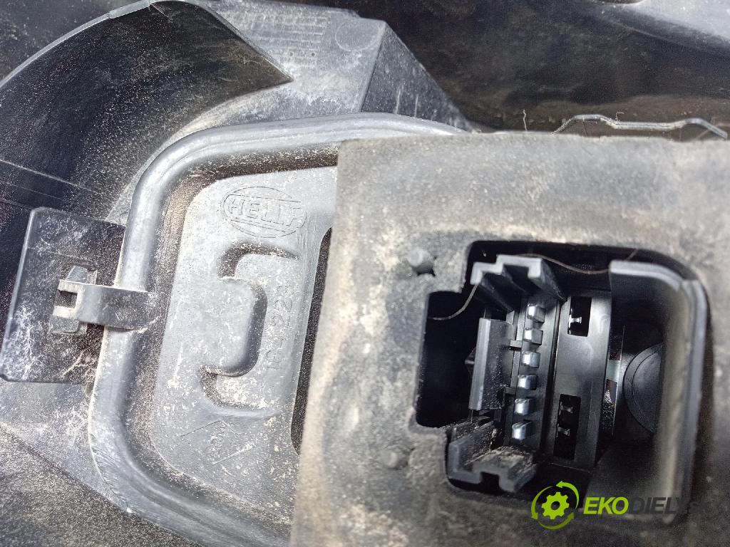 Renault Scenic 2007 svetlo / reflektor zad Prava: Vonkajsia: 8200474327