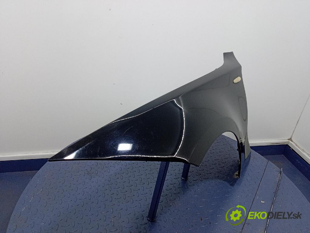 Bmw Seria 1 2009 blatník Predné Vľavo: 01