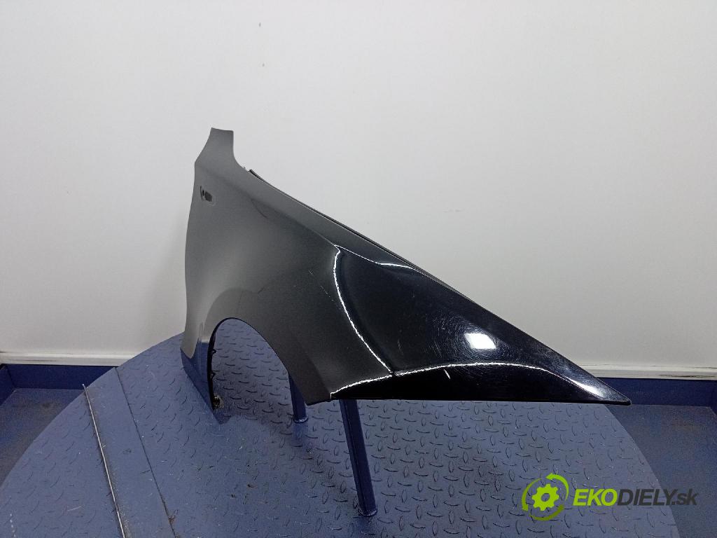 Bmw Seria 1 2009 blatník Predné v pravo: 01