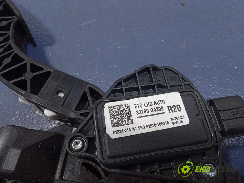 Kia Xceed 2025 pedal Plyn: 32700-G4200