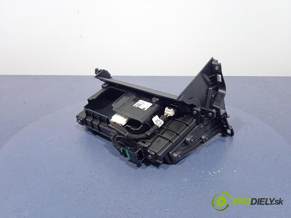 Kia Xceed 2025 kastlík 84682-J7110