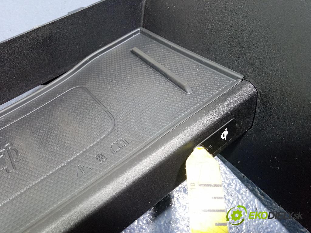 Kia Xceed 2025 kastlík 84682-J7110