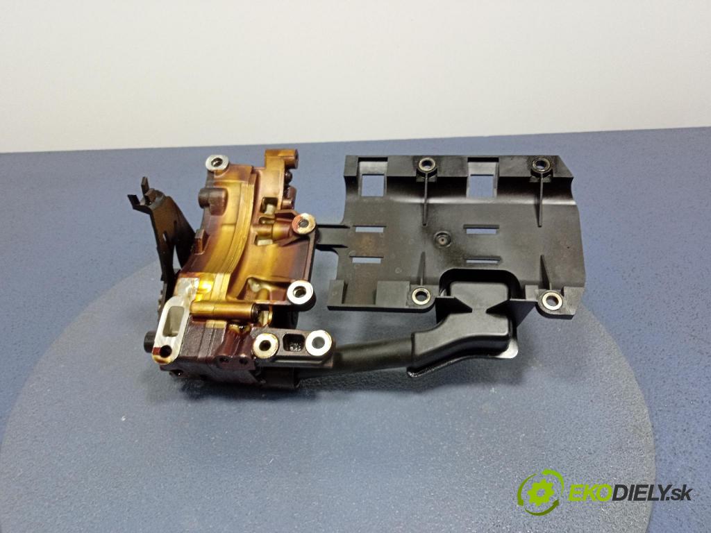 Bmw Seria 1 2009 čerpadlo oleja 7567028