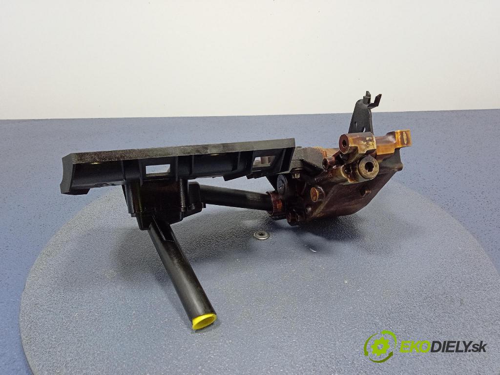 Bmw Seria 1 2009 čerpadlo oleja 7567028