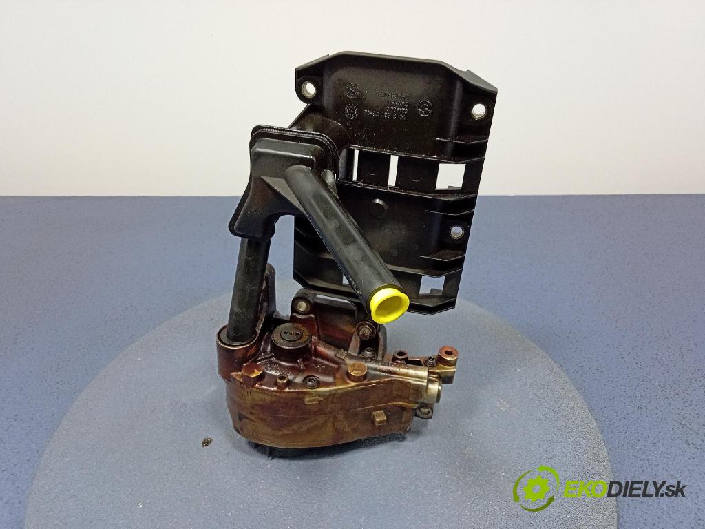 Bmw Seria 1 2009 čerpadlo oleja 7567028