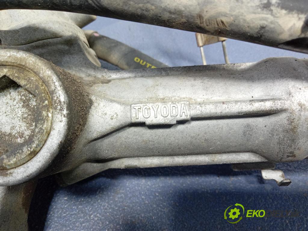 Toyota Rav4 2004 Ozubené kolo: volant 01