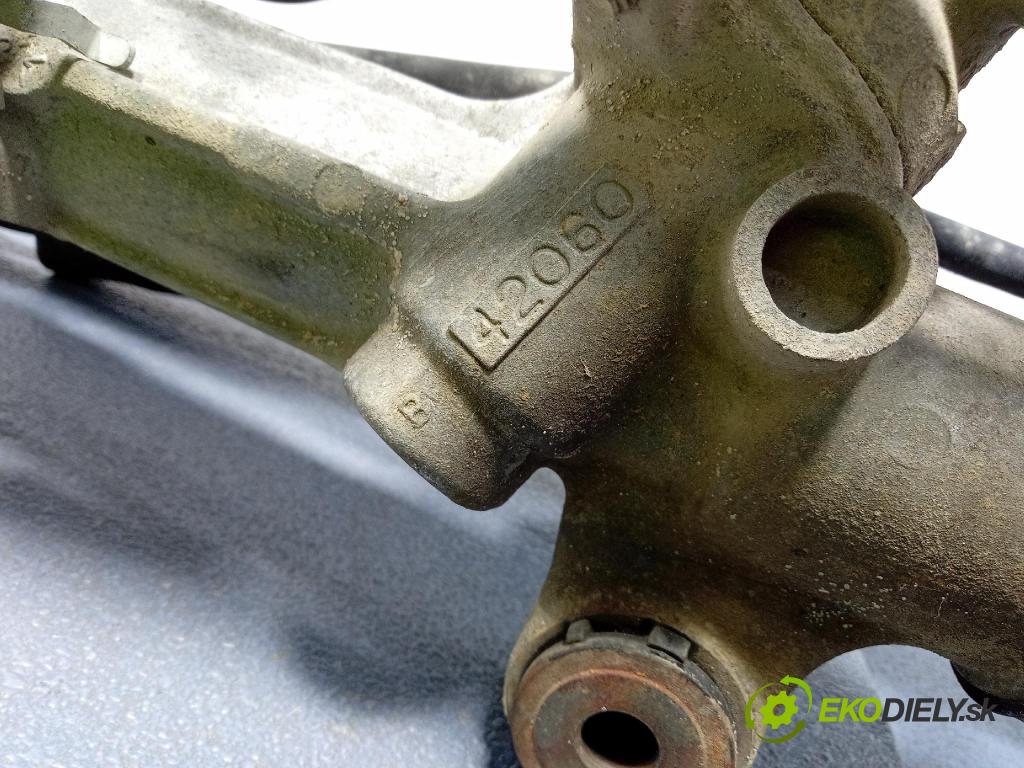 Toyota Rav4 2004 Ozubené kolo: volant 01