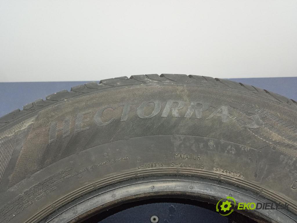 Bmw Seria 1 2009 pneumatika Leto: 4050496819484