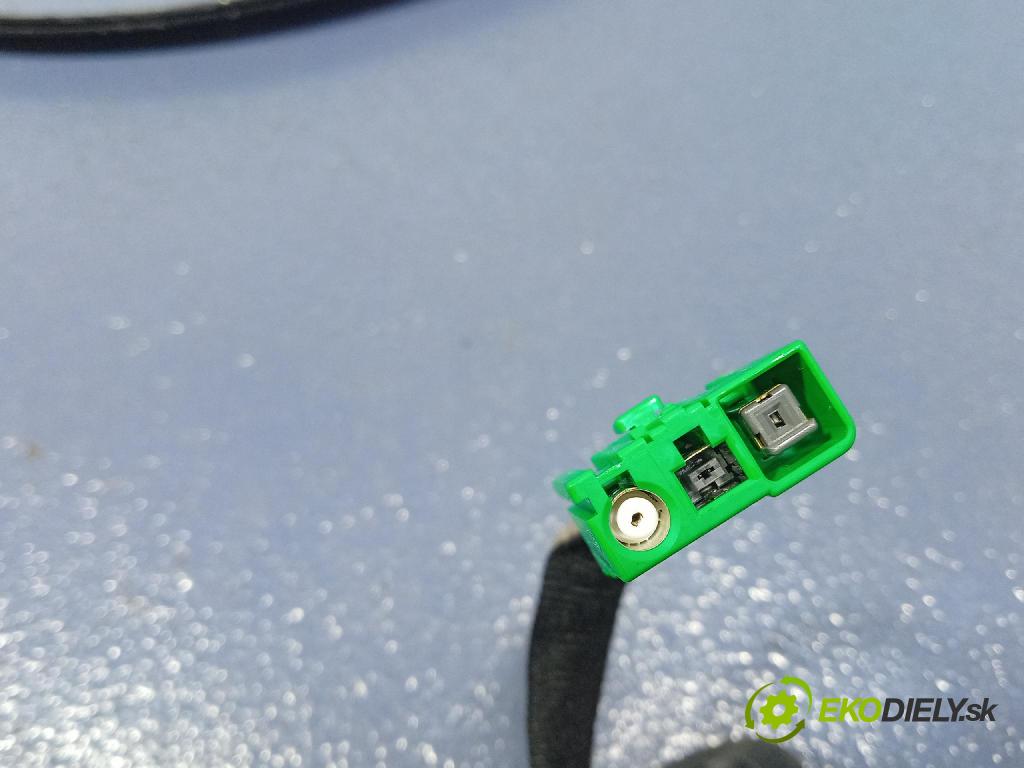 Kia Xceed 2025 Antena 96210-J7700