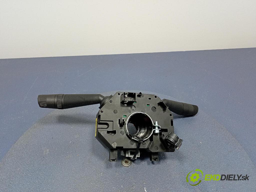 Fiat Punto 2008 prepínač Komplex: 461801095