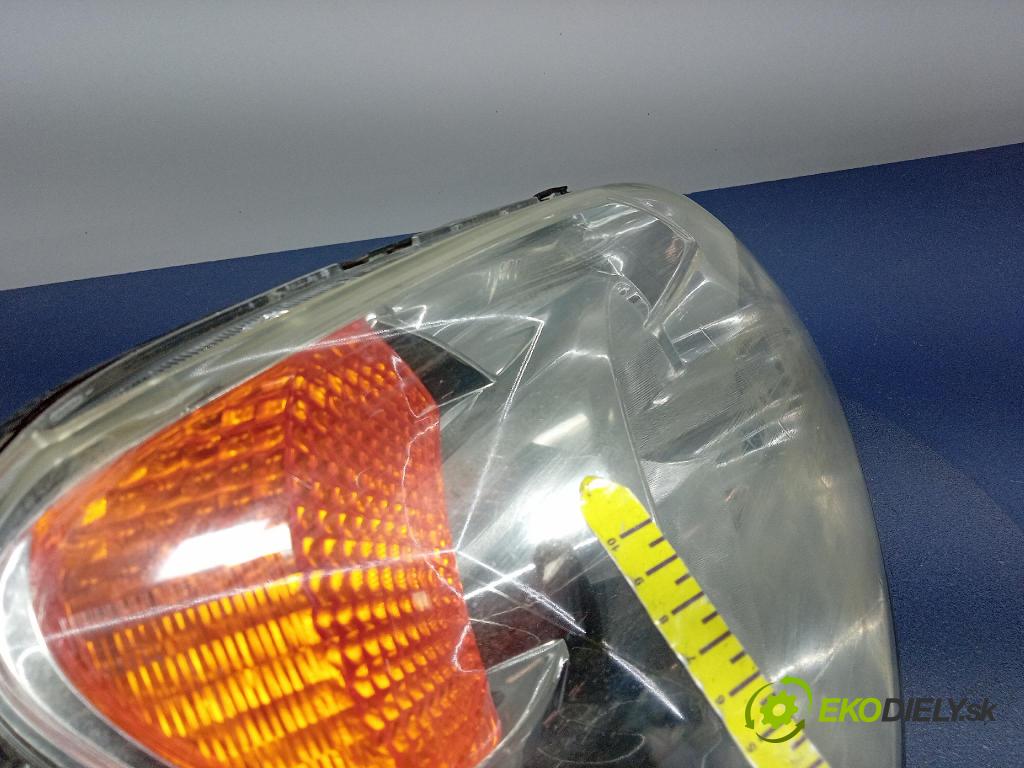 Honda Cr-v 2002 Reflektor: v pravo: 01