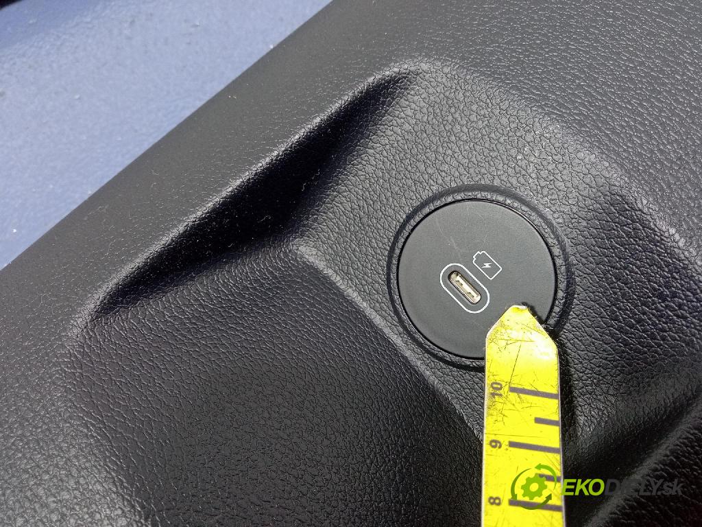 Kia Xceed 2025 GRIDS: Prúd vzduchu: Vzduch: 97040-j7000
