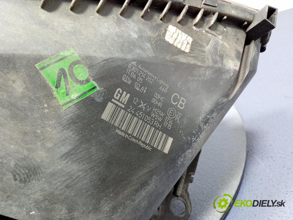 Opel Zafira 2006 Reflektor: v pravo: 24451053