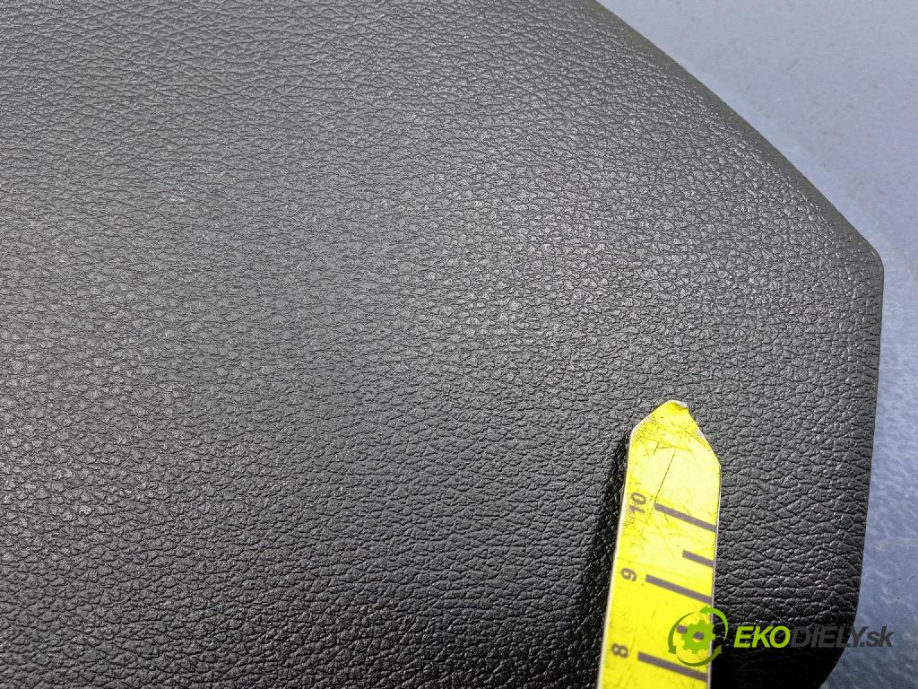 Kia Xceed 2025 kryt Plast: Interiéry: 84618-J7010
