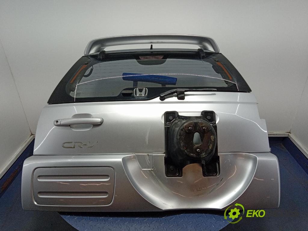 Honda Cr-v 2002 zadna dveře kufra: kufra: 01
