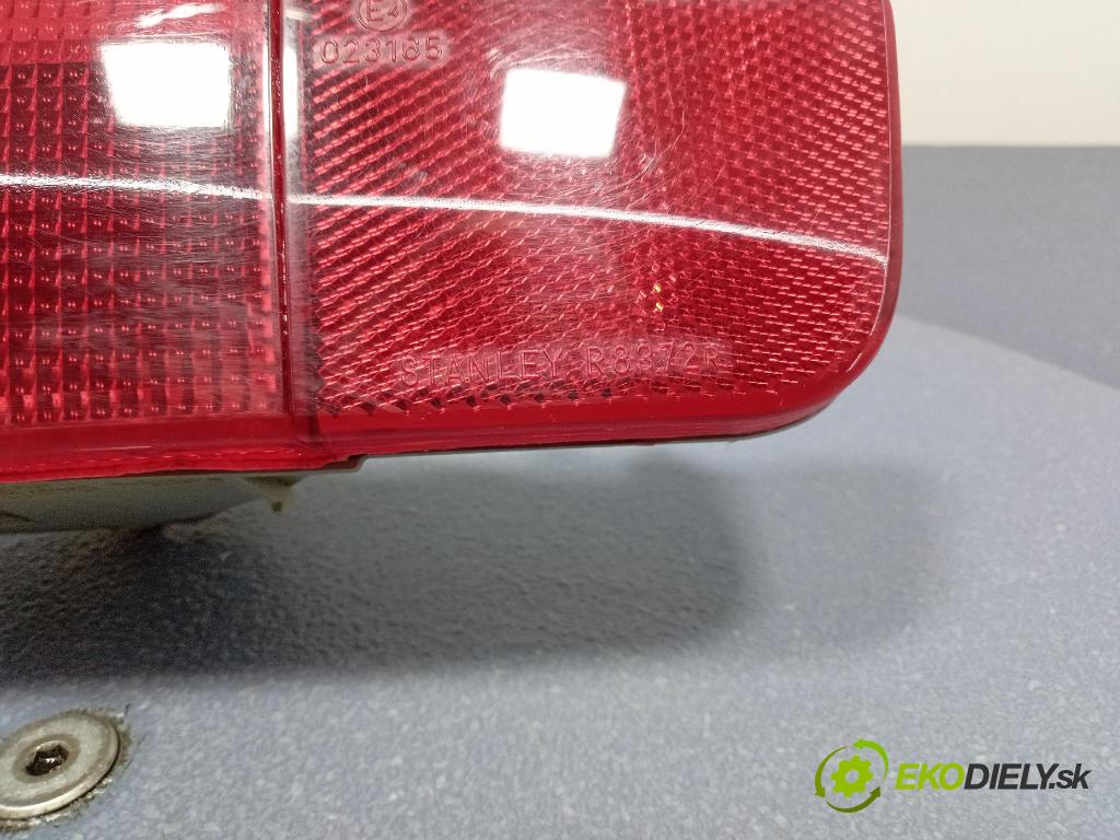Mitsubishi Outlander 2006 zaslepka: zad STANLEY R8372R