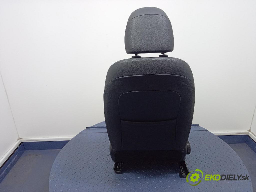 Kia Xceed 2025 Sedačka spolujazdca 01