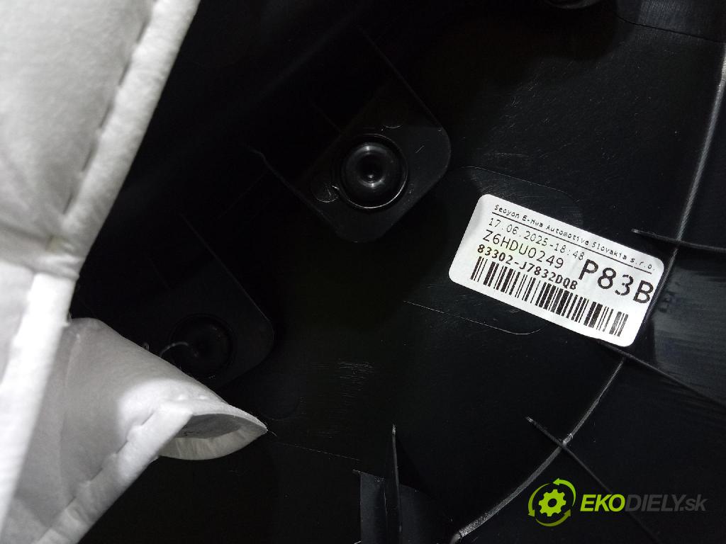 Kia Xceed 2025 Čalounictví: dvere zad Prava: 83360-J7800WK
