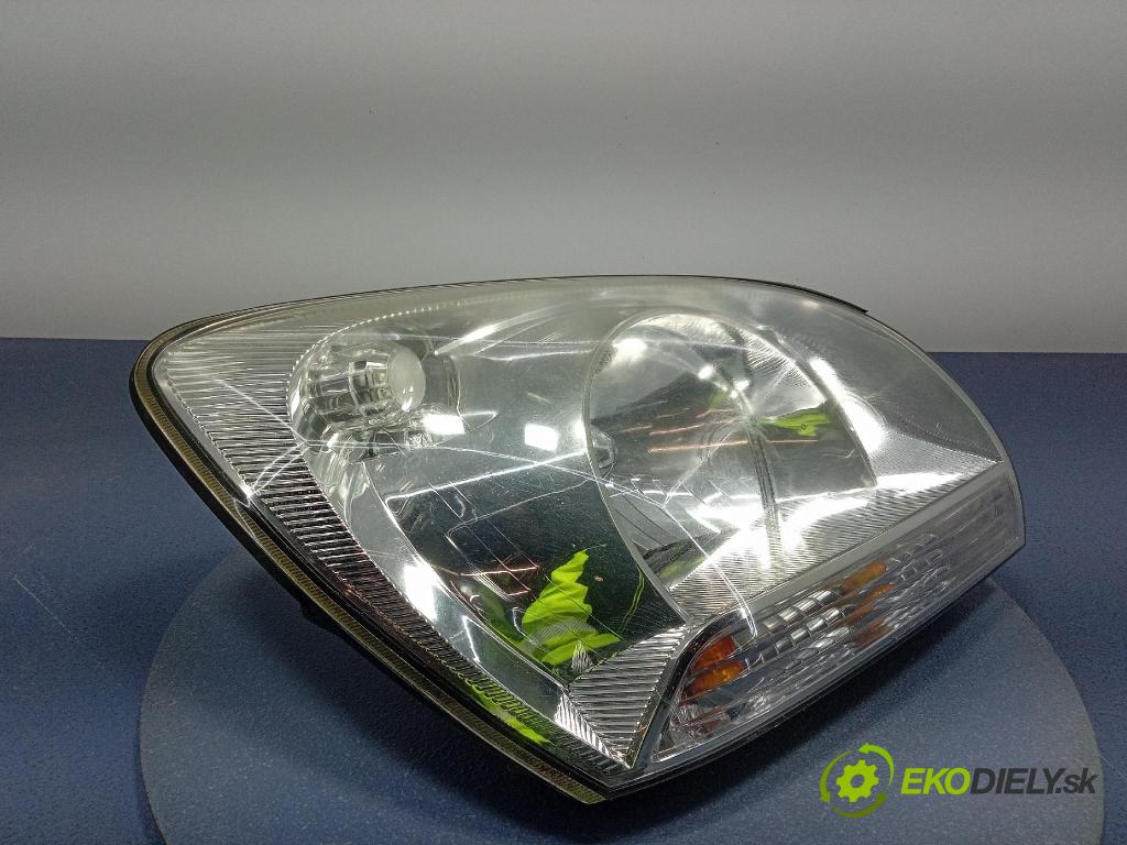 Kia Sportage 2005 Reflektor: v pravo: 92101-1F0