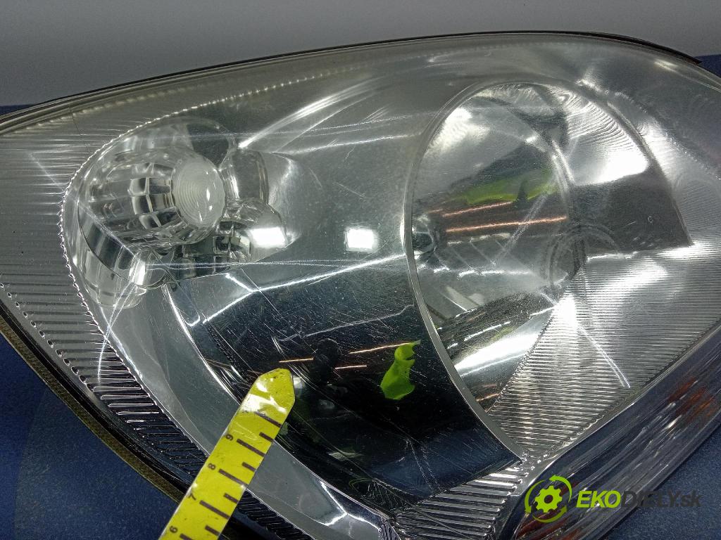 Kia Sportage 2005 Reflektor: v pravo: 92101-1F0