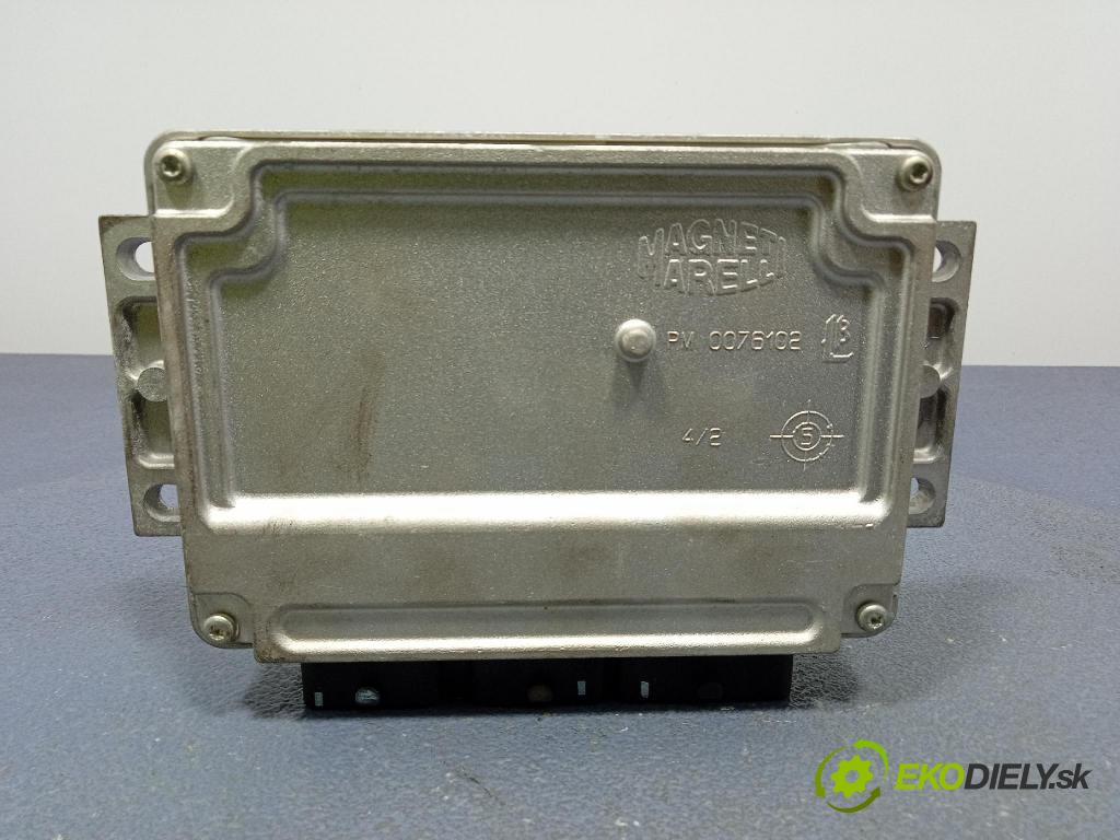 Citroen C5 2006 riadiaca jednotka Motor: 9659580780